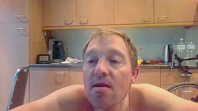 Snapshot of bertolini chatting on November 13, 2025, 3:55 pm bertolini online show from November 13, 2025, 3:55 pm