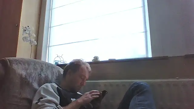 Snapshot of bertolini chatting on November 30, 2025, 1:59 pm bertolini online show from November 30, 2025, 1:59 pm