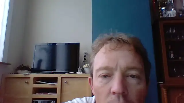 Snapshot of bertolini chatting on December 1, 2025, 8:19 am bertolini online show from December 1, 2025, 8:19 am