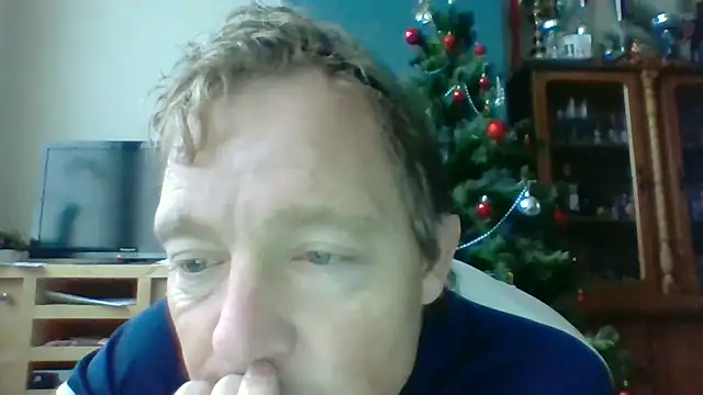 Snapshot of bertolini chatting on December 18, 2025, 9:26 am bertolini online show from December 18, 2025, 9:26 am