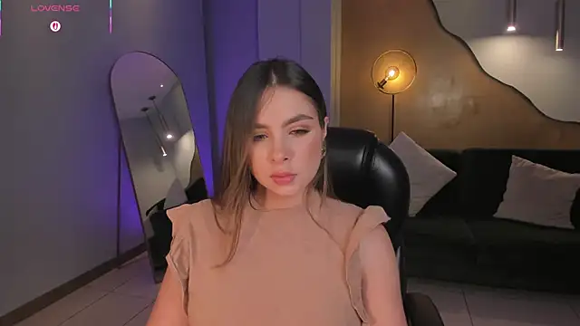 EloisaOlivero online show from December 17, 2025, 5:19 pm