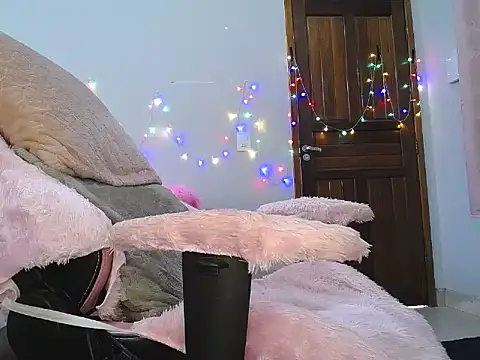 Irresistible24 online show from March 19, 2025, 11:50 am