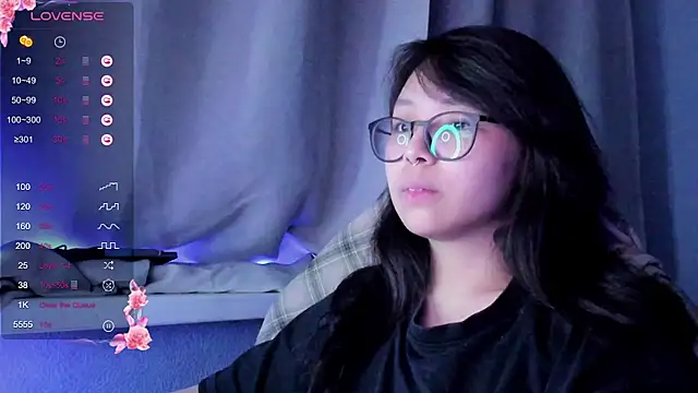 maydaykimmy online show from December 11, 2024, 9:23 pm