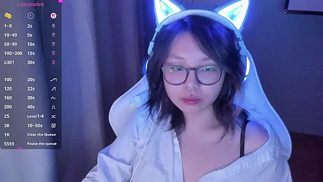 maydaykimmy online show from March 24, 2026, 9:09 pm