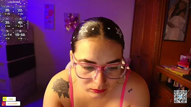 eva rosse69 online show from February 18, 2026, 12:01 pm