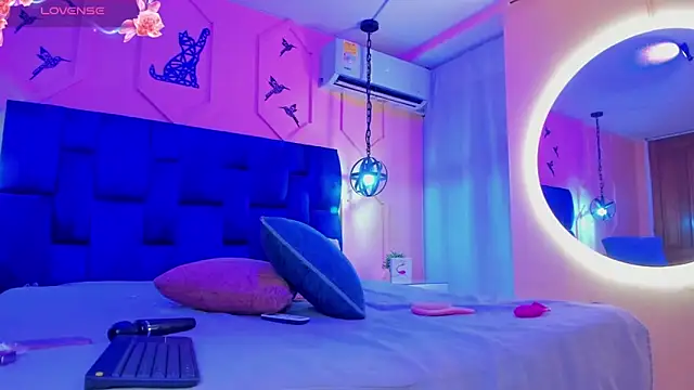 Atenea cute21 online show from January 10, 2025, 7:25 am