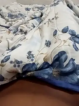 karolgree online show from October 10, 2025, 2:10 am