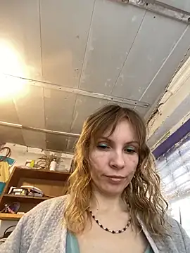 Snapshot of Anita-Smith chatting on March 14, 2025, 8:32 am Anita-Smith online show from March 14, 2025, 8:32 am
