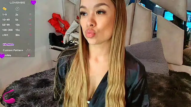 Natalyefoster online show from November 21, 2025, 6:50 pm