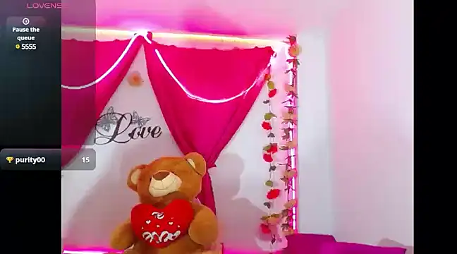 natashakissess online show from January 11, 2025, 6:44 pm