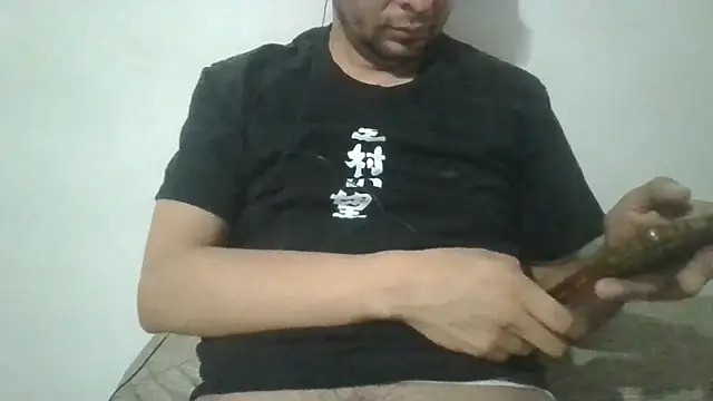 Snapshot of angeljz4 chatting on April 20, 2026, 6:27 am angeljz4 online show from April 20, 2026, 6:27 am