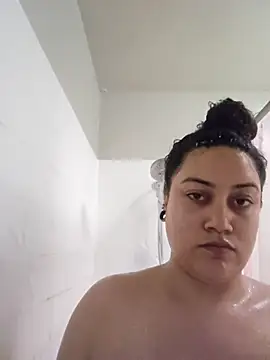 honeeyyy pot online show from September 25, 2025, 4:05 am