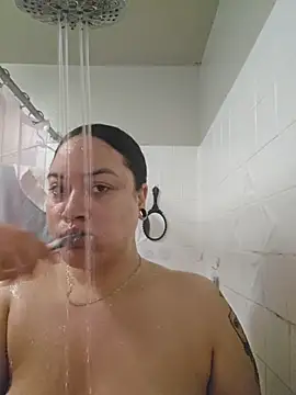 honeeyyy pot online show from December 18, 2025, 6:41 am