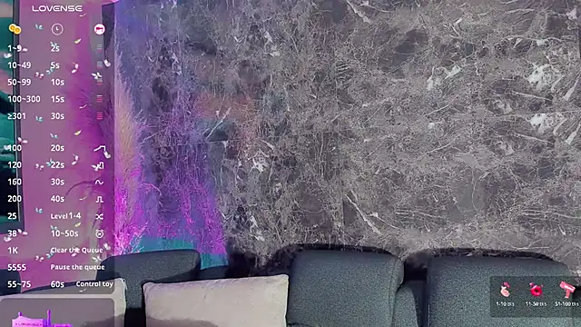 Emmaa Saenz  online show from February 5, 2025, 9:50 pm