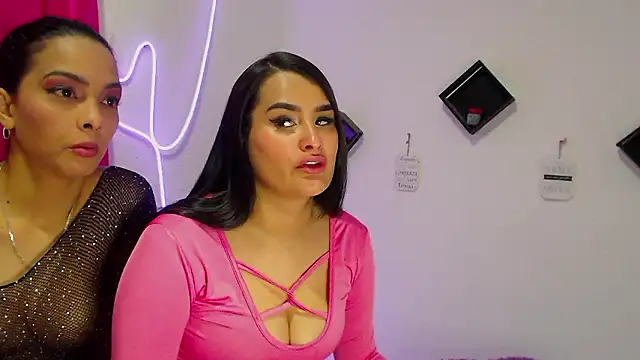 agatha lovee online show from December 1, 2024, 11:25 pm