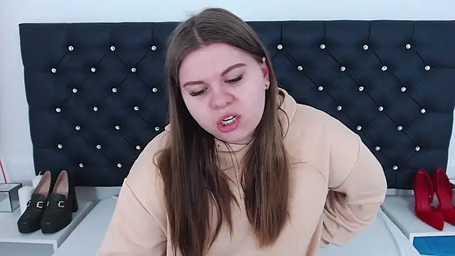 Snapshot of AbbyPleasure chatting on February 27, 2025, 9:43 am AbbyPleasure online show from February 27, 2025, 9:43 am