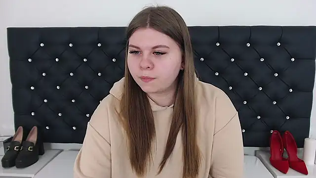 Snapshot of AbbyPleasure chatting on March 19, 2025, 1:07 pm AbbyPleasure online show from March 19, 2025, 1:07 pm