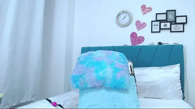 kamila lopez online show from March 15, 2025, 1:41 am