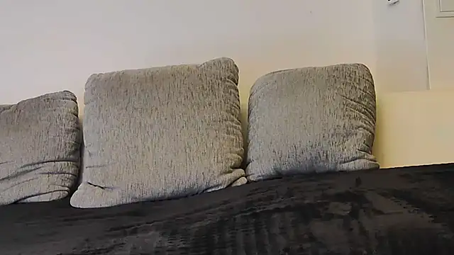 Snapshot of Hot_ToyBoy6974 chatting on March 6, 2025, 2:30 am Hot ToyBoy6974 online show from March 6, 2025, 2:30 am