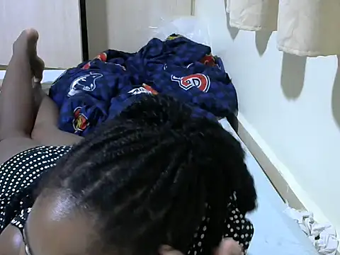 queen-sasha online show from March 18, 2025, 4:37 pm