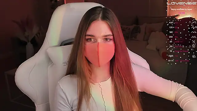 Snapshot of Frau_Lina chatting on December 5, 2024, 4:34 pm Frau Lina online show from December 5, 2024, 4:34 pm