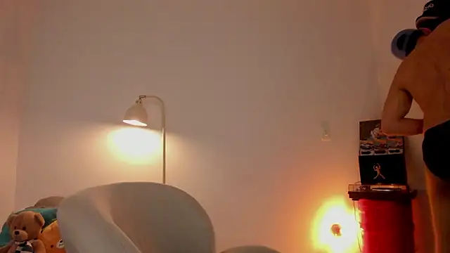 Curlblue online show from February 5, 2026, 7:24 am