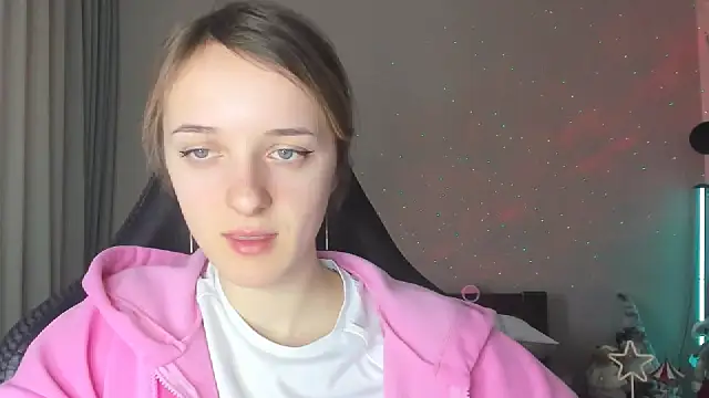 Snapshot of RouseReed chatting on February 13, 2025, 7:24 am RouseReed online show from February 13, 2025, 7:24 am