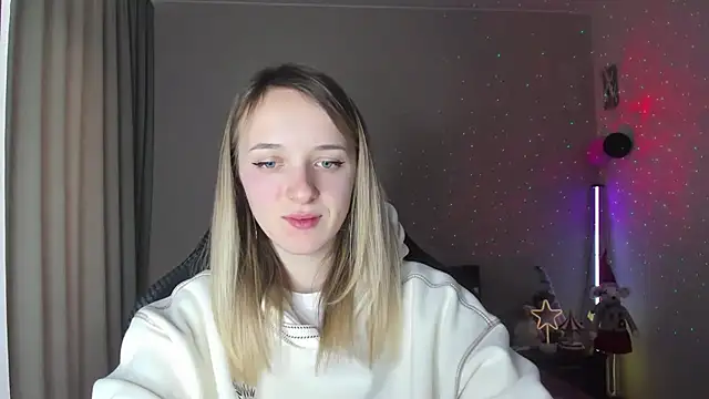 Snapshot of RouseReed chatting on February 15, 2025, 7:27 am RouseReed online show from February 15, 2025, 7:27 am