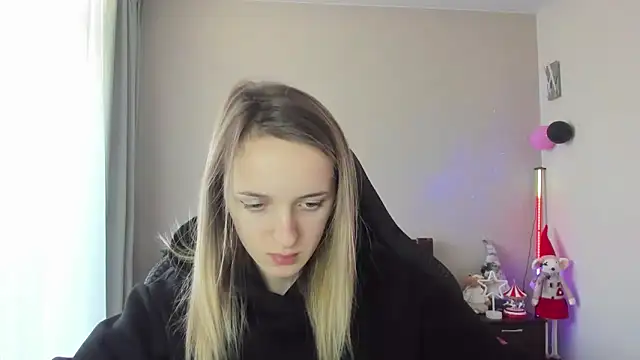 Snapshot of RouseReed chatting on February 17, 2025, 7:15 am RouseReed online show from February 17, 2025, 7:15 am