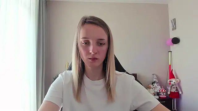 Snapshot of RouseReed chatting on February 17, 2025, 10:29 am RouseReed online show from February 17, 2025, 10:29 am