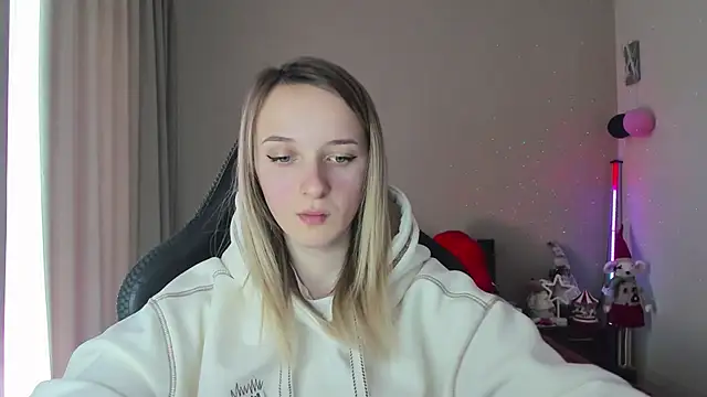 Snapshot of RouseReed chatting on February 20, 2025, 10:27 am RouseReed online show from February 20, 2025, 10:27 am