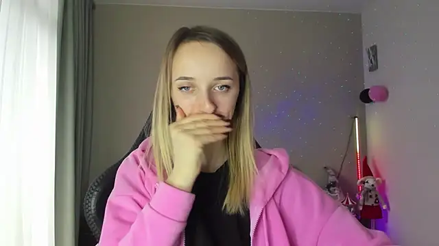 Snapshot of RouseReed chatting on February 27, 2025, 1:28 pm RouseReed online show from February 27, 2025, 1:28 pm