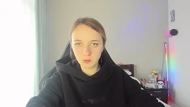 Snapshot of RouseReed chatting on March 5, 2025, 7:05 am RouseReed online show from March 5, 2025, 7:05 am