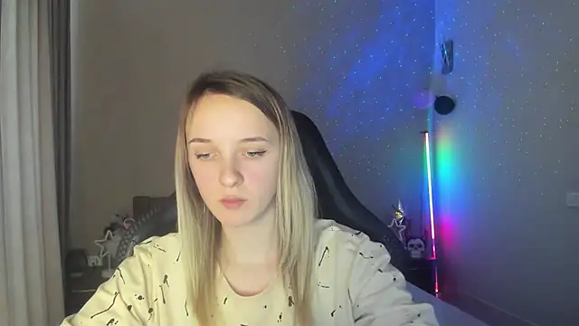 Snapshot of RouseReed chatting on March 9, 2025, 10:19 am RouseReed online show from March 9, 2025, 10:19 am