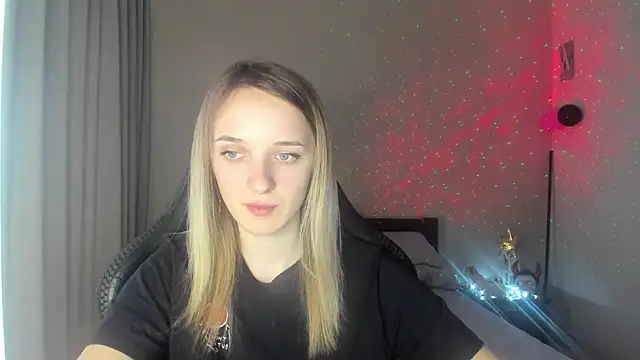 Snapshot of RouseReed chatting on March 13, 2025, 1:07 pm RouseReed online show from March 13, 2025, 1:07 pm