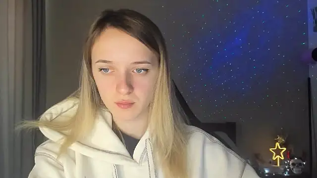 Snapshot of RouseReed chatting on March 17, 2025, 7:13 am RouseReed online show from March 17, 2025, 7:13 am