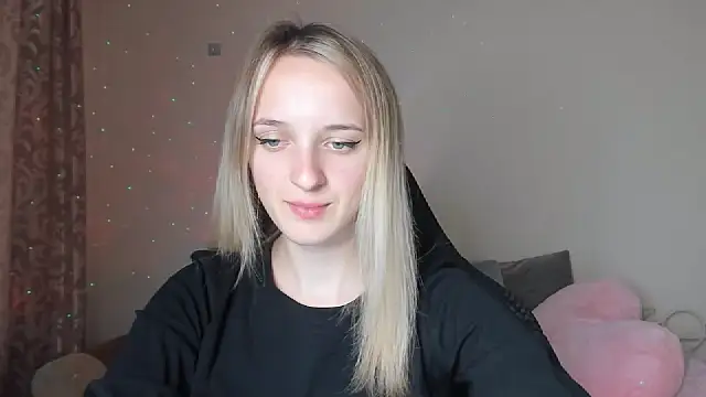 Snapshot of RouseReed chatting on September 19, 2025, 11:33 am RouseReed online show from September 19, 2025, 11:33 am