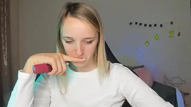 Snapshot of RouseReed chatting on November 6, 2025, 1:23 pm RouseReed online show from November 6, 2025, 1:23 pm