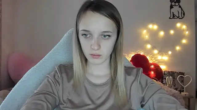 Snapshot of RouseReed chatting on February 23, 2026, 6:55 am RouseReed online show from February 23, 2026, 6:55 am