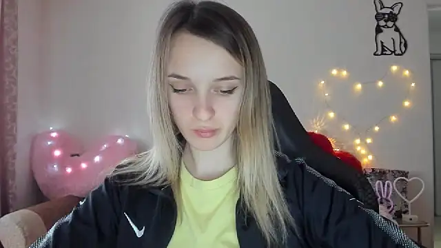 Snapshot of RouseReed chatting on February 27, 2026, 1:00 pm RouseReed online show from February 27, 2026, 1:00 pm