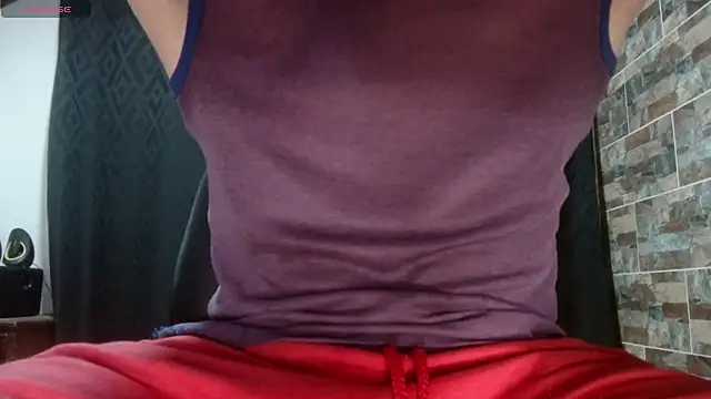 Snapshot of babyrecord1 chatting on November 24, 2025, 9:47 pm babyrecord1 online show from November 24, 2025, 9:47 pm