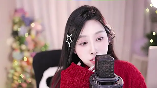 Snapshot of SleepArtist chatting on January 29, 2025, 10:58 am SleepArtist online show from January 29, 2025, 10:58 am