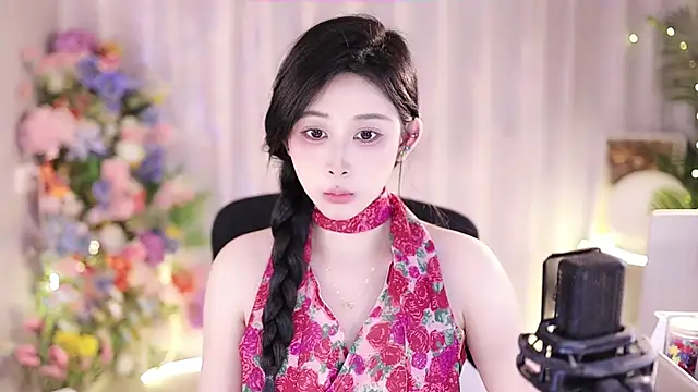 Snapshot of SleepArtist chatting on March 1, 2025, 5:16 pm SleepArtist online show from March 1, 2025, 5:16 pm