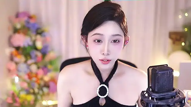 Snapshot of SleepArtist chatting on March 6, 2025, 8:16 pm SleepArtist online show from March 6, 2025, 8:16 pm