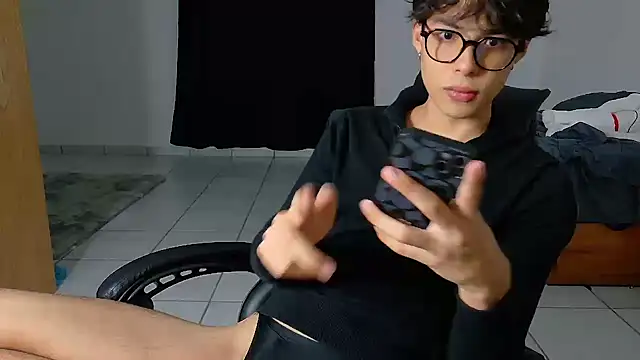 Snapshot of Jacotnk chatting on September 9, 2025, 4:01 am Jacotnk online show from September 9, 2025, 4:01 am