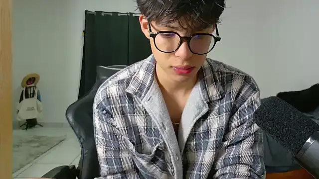 Snapshot of Jacotnk chatting on October 3, 2025, 4:20 am Jacotnk online show from October 3, 2025, 4:20 am