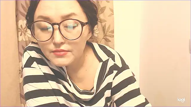 Snapshot of hrnyteacher chatting on December 10, 2024, 9:00 pm hrnyteacher online show from December 10, 2024, 9:00 pm