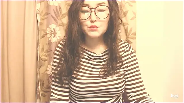 Snapshot of hrnyteacher chatting on February 12, 2025, 12:12 pm hrnyteacher online show from February 12, 2025, 12:12 pm