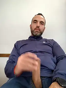 leon3875 online show from September 22, 2025, 3:25 pm