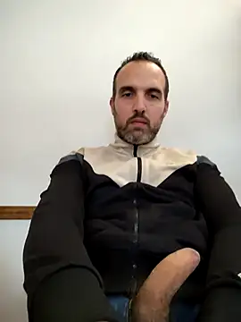 leon3875 online show from October 23, 2025, 3:33 pm